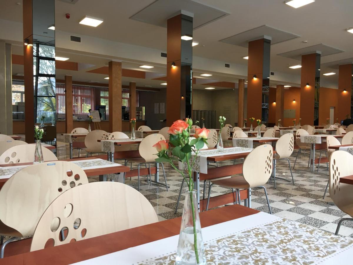 Piast Hotele Studenckie Cracovia Esterno foto