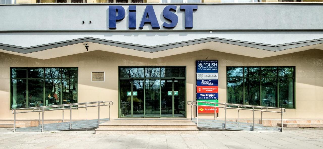 Piast Hotele Studenckie Cracovia Esterno foto